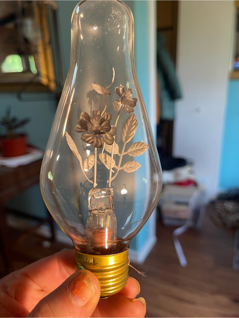 AntiqueClear Decorative Lantern Bulb with Gold Floral Filament 1920’s